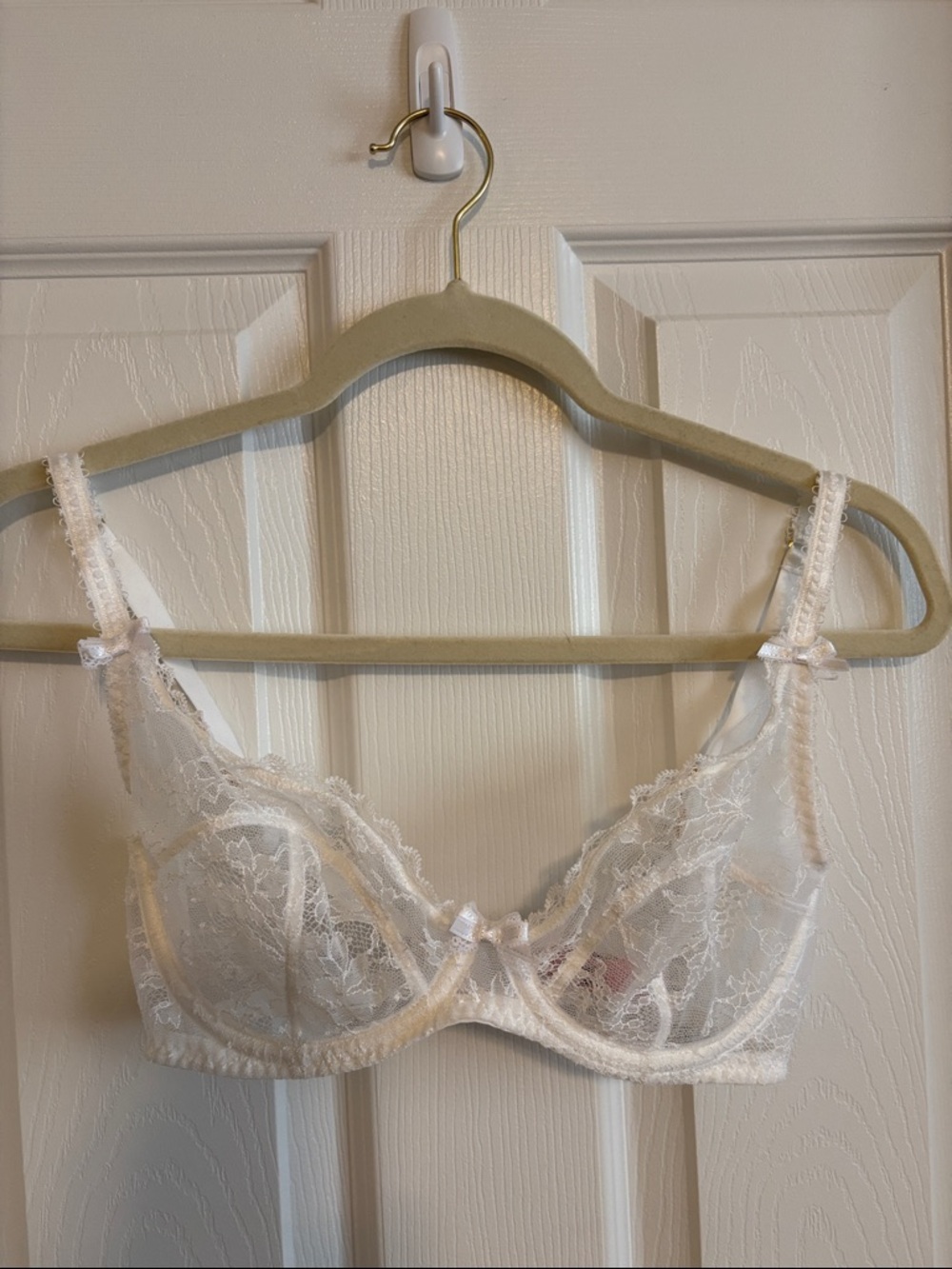 Agent Provocateur- Beautiful White Lace Underwire Bra - 32DD